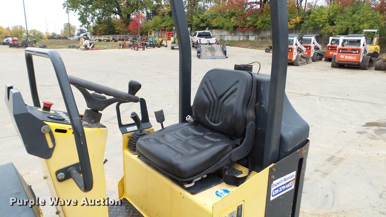 image for item DE4943 2006 Bomag BW900-2 double drum vibratory roller