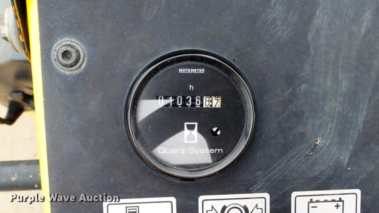 image for item DE4943 2006 Bomag BW900-2 double drum vibratory roller