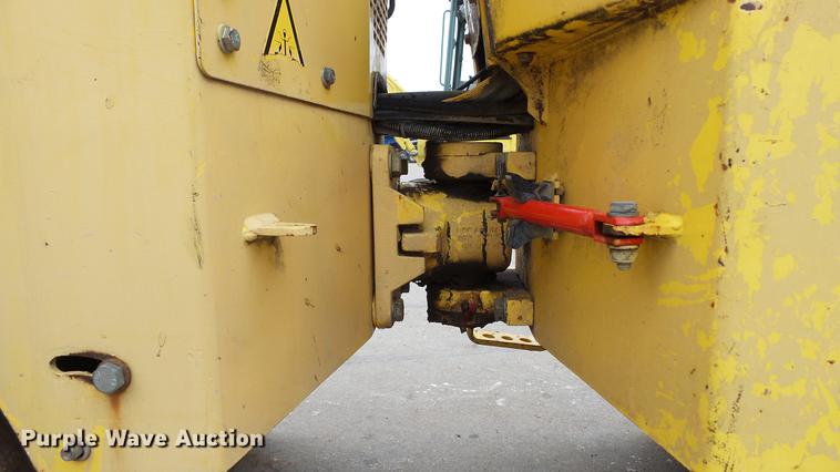 image for item DE4943 2006 Bomag BW900-2 double drum vibratory roller