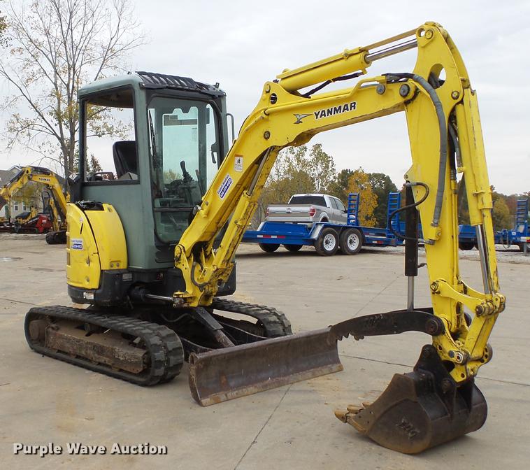 image for item DE4944 2011 Yanmar VI035-5B mini excavator