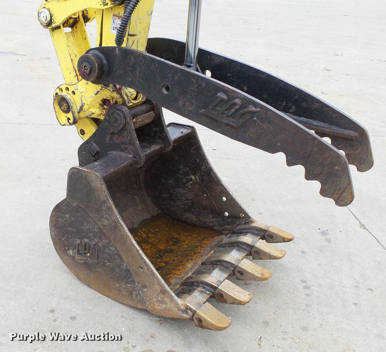 image for item DE4944 2011 Yanmar VI035-5B mini excavator