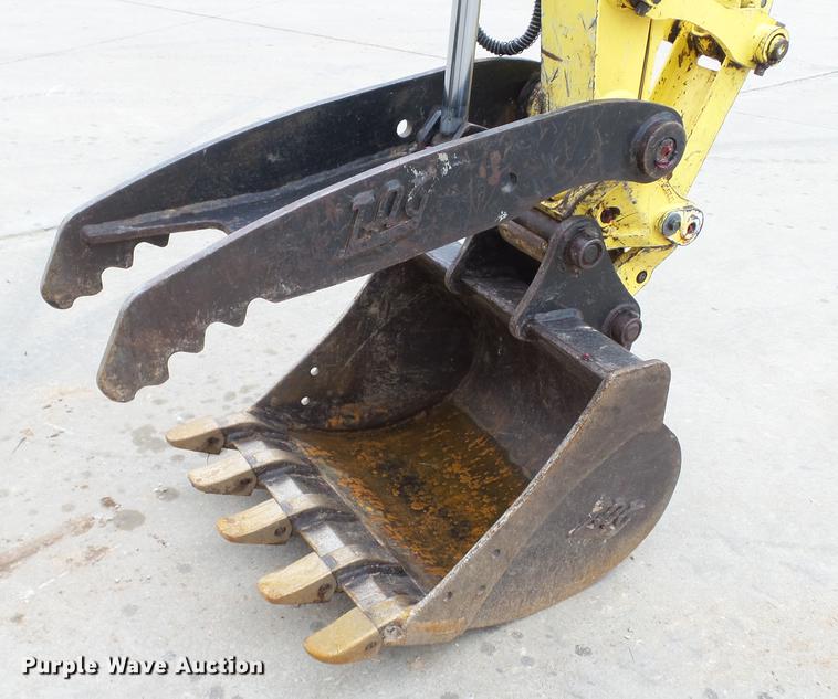 image for item DE4944 2011 Yanmar VI035-5B mini excavator