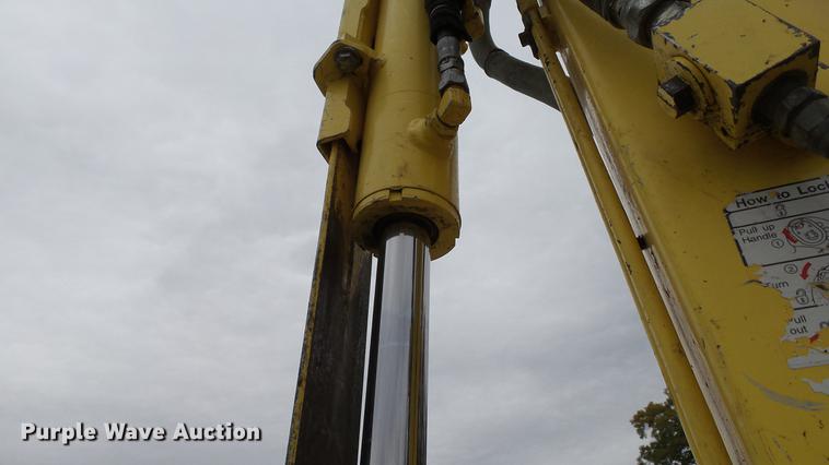 image for item DE4944 2011 Yanmar VI035-5B mini excavator