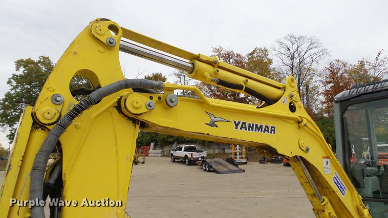 image for item DE4944 2011 Yanmar VI035-5B mini excavator