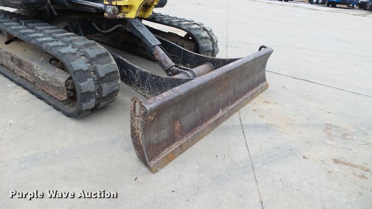 image for item DE4944 2011 Yanmar VI035-5B mini excavator