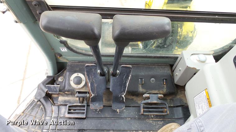 image for item DE4944 2011 Yanmar VI035-5B mini excavator