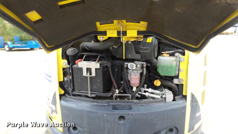 image for item DE4944 2011 Yanmar VI035-5B mini excavator