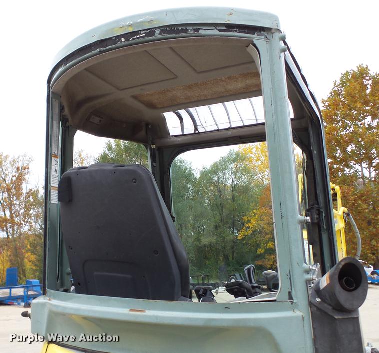 image for item DE4944 2011 Yanmar VI035-5B mini excavator