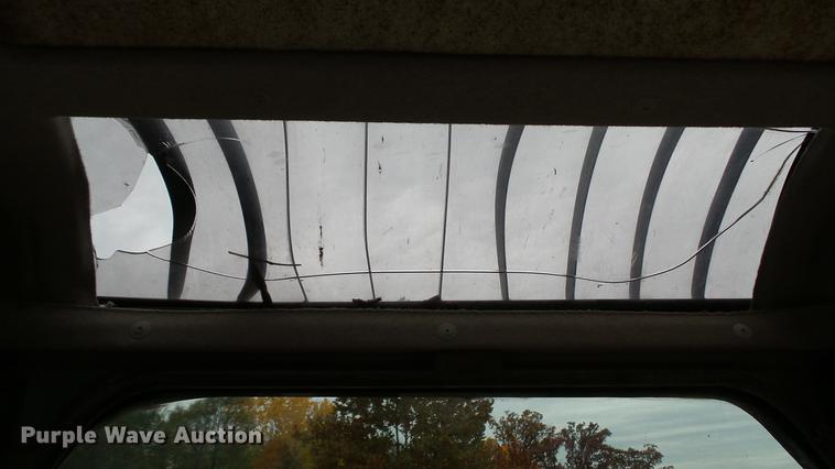 image for item DE4944 2011 Yanmar VI035-5B mini excavator