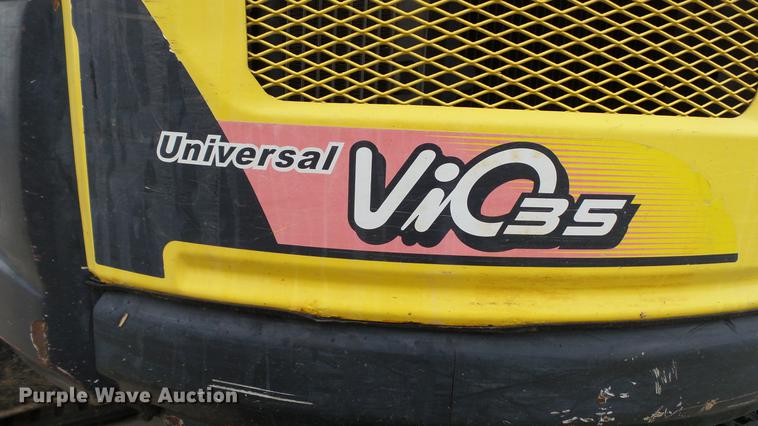 image for item DE4944 2011 Yanmar VI035-5B mini excavator