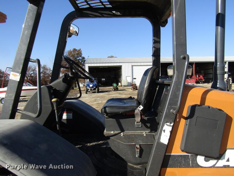 image for item DE5927 2010 Case 588G forklift