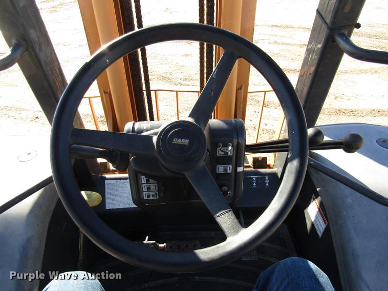 image for item DE5927 2010 Case 588G forklift