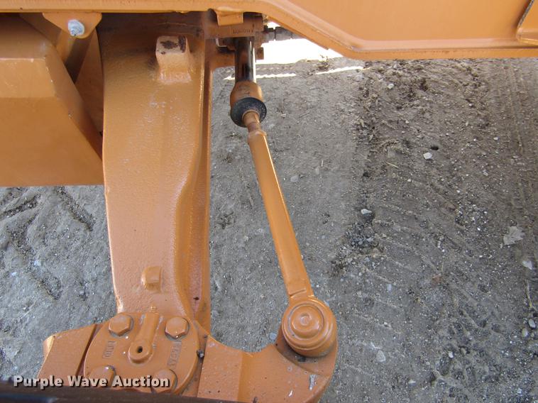 image for item DE5927 2010 Case 588G forklift