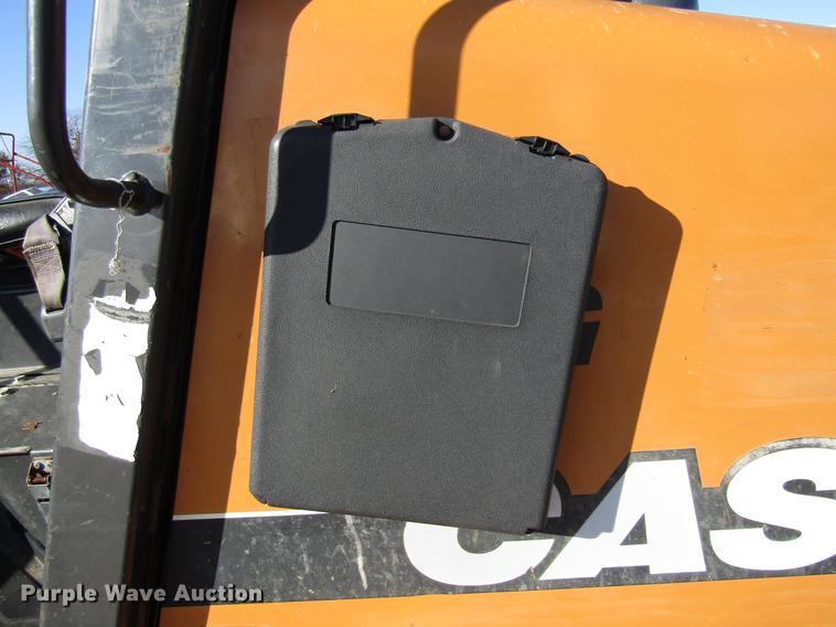 image for item DE5927 2010 Case 588G forklift