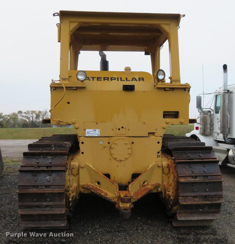 image for item DE6535 1974 Caterpillar D8H dozer