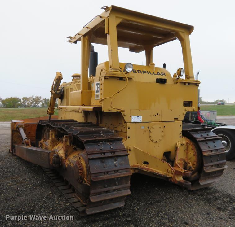image for item DE6535 1974 Caterpillar D8H dozer