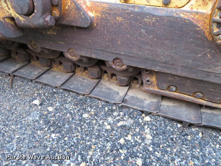 image for item DE6535 1974 Caterpillar D8H dozer