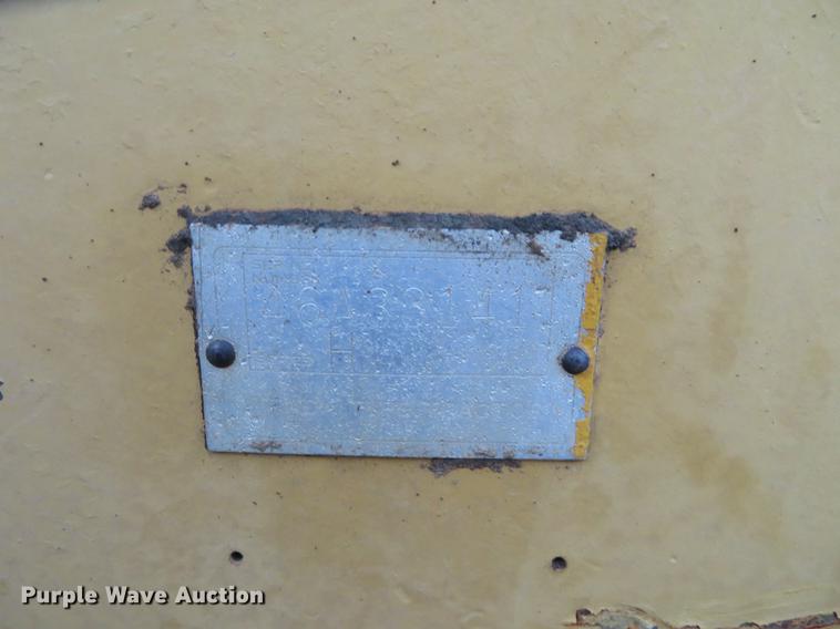 image for item DE6535 1974 Caterpillar D8H dozer