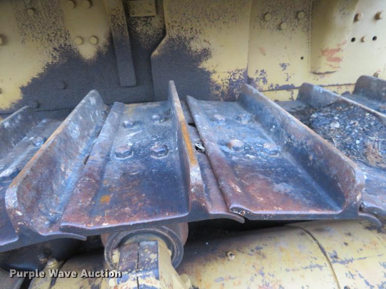 image for item DE6535 1974 Caterpillar D8H dozer