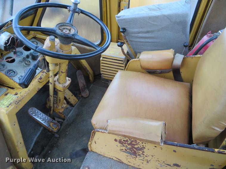 image for item DE6536 1974 Caterpillar 980B wheel loader