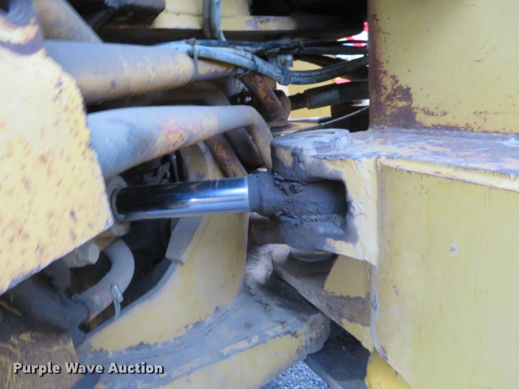 image for item DE6536 1974 Caterpillar 980B wheel loader