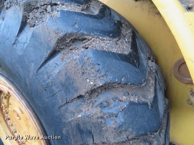 image for item DE6536 1974 Caterpillar 980B wheel loader