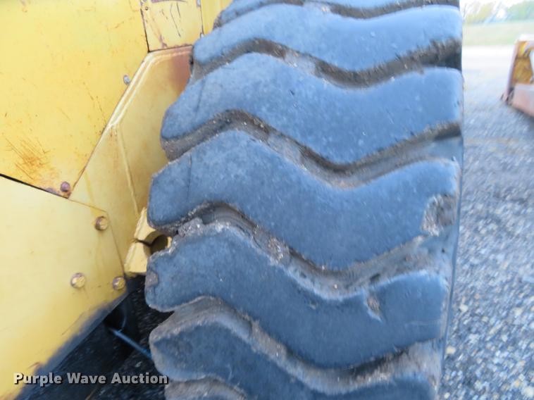 image for item DE6536 1974 Caterpillar 980B wheel loader