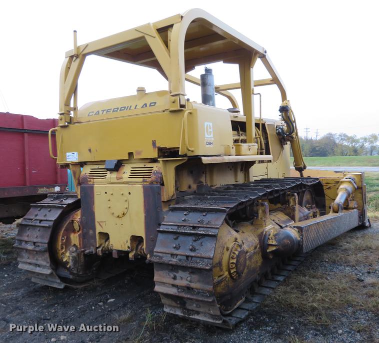 image for item DE6537 1969 Caterpillar D8H dozer
