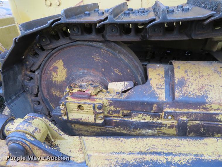 image for item DE6537 1969 Caterpillar D8H dozer