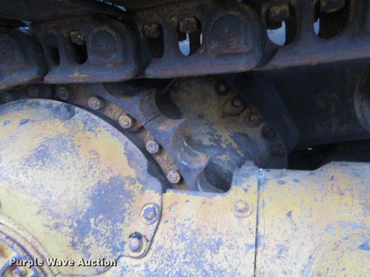 image for item DE6537 1969 Caterpillar D8H dozer