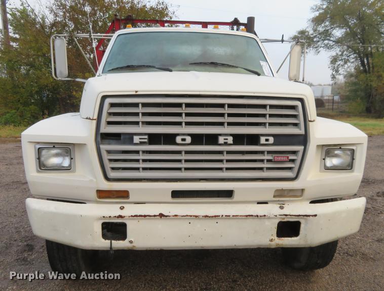 image for item DE6538 1980 Ford dump truck