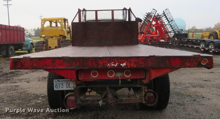 image for item DE6538 1980 Ford dump truck