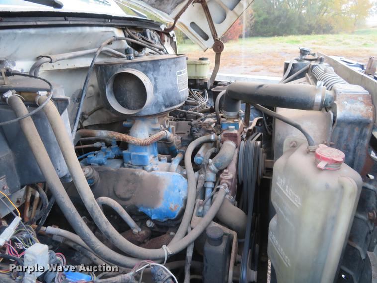 image for item DE6538 1980 Ford dump truck