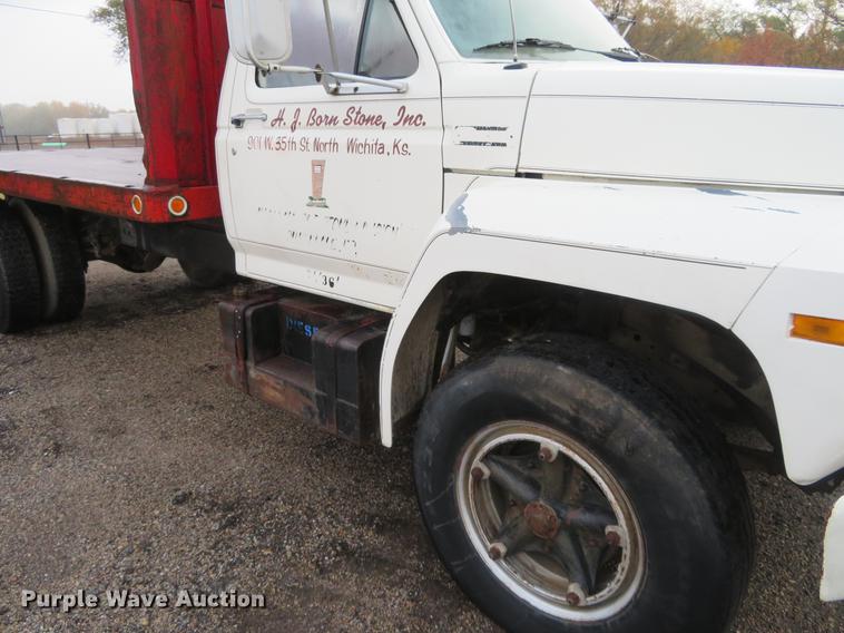 image for item DE6538 1980 Ford dump truck