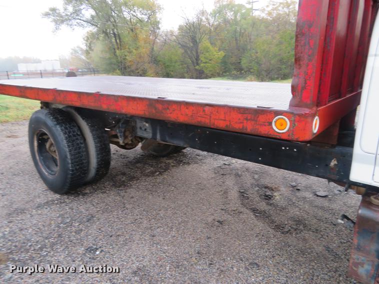 image for item DE6538 1980 Ford dump truck