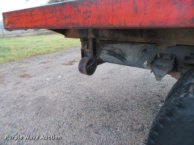 image for item DE6538 1980 Ford dump truck