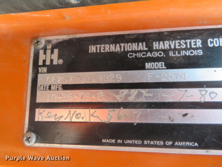 image for item DE6539 1980 International F2574 water truck