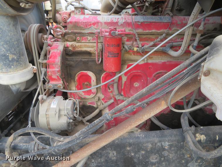 image for item DE6539 1980 International F2574 water truck