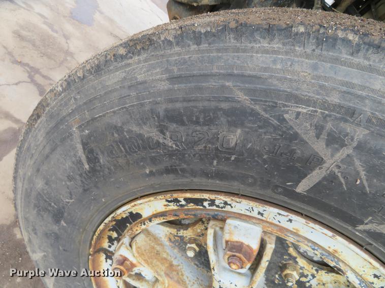 image for item DE6539 1980 International F2574 water truck