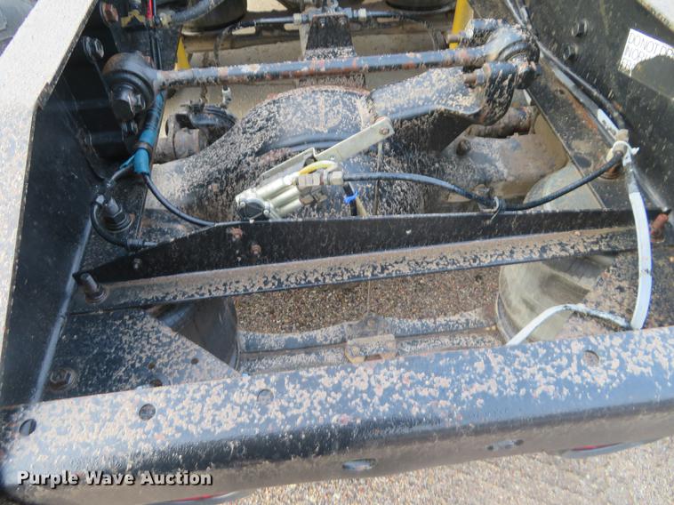 image for item DE6540 1989 International semi truck