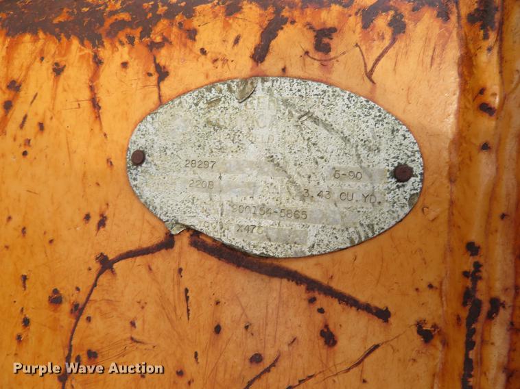 image for item DE6543 Case 220B excavator