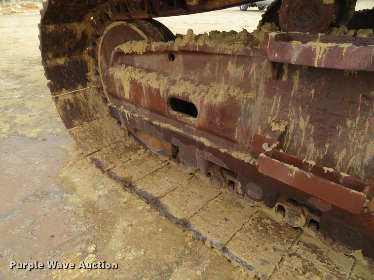 image for item DE6543 Case 220B excavator