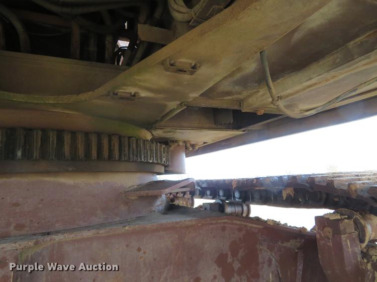 image for item DE6543 Case 220B excavator