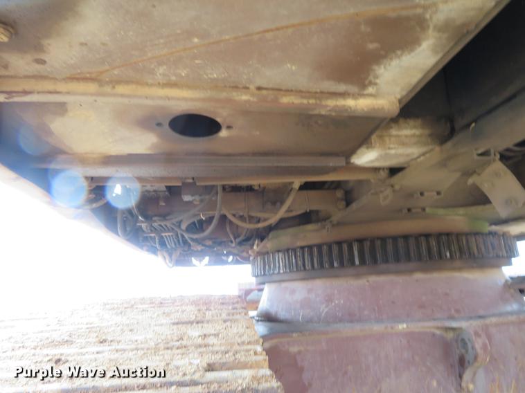 image for item DE6543 Case 220B excavator