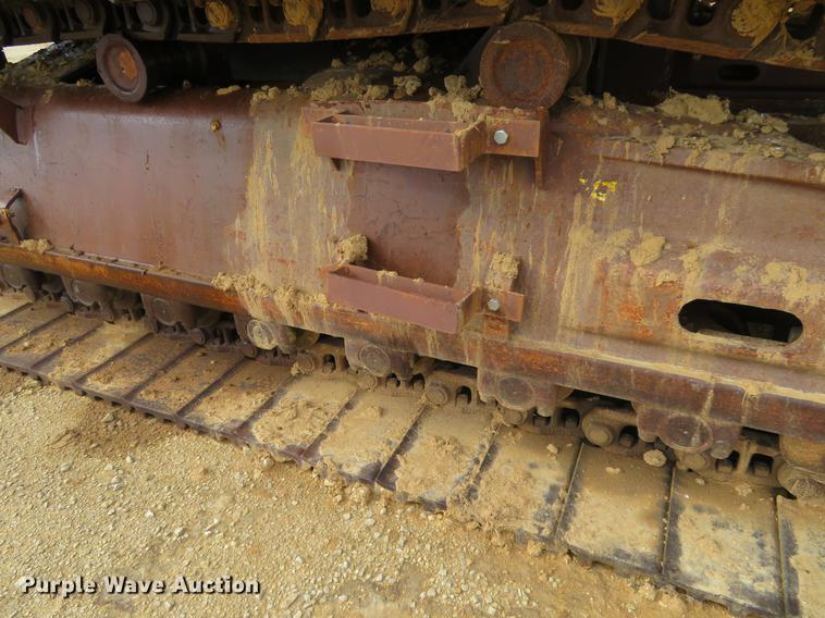 image for item DE6543 Case 220B excavator