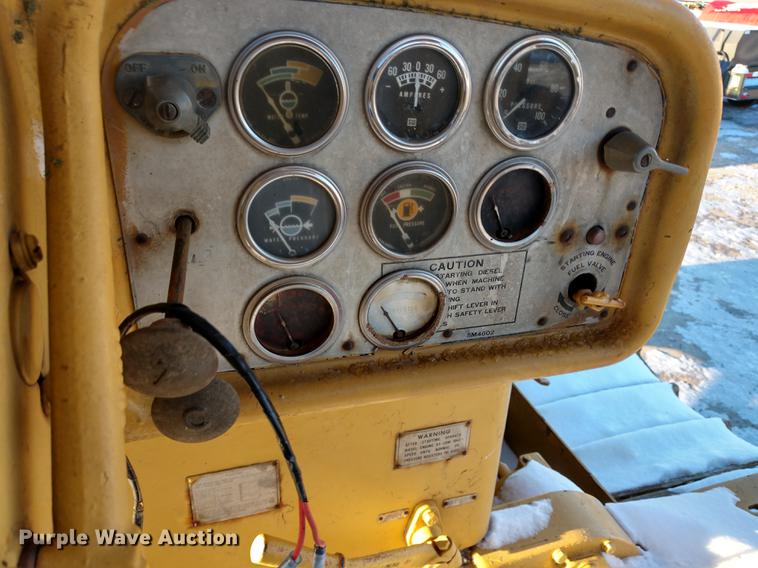 image for item DE6544 Caterpillar D8H dozer