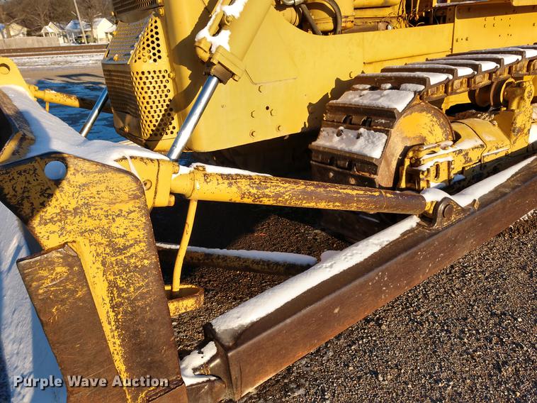 image for item DE6544 Caterpillar D8H dozer