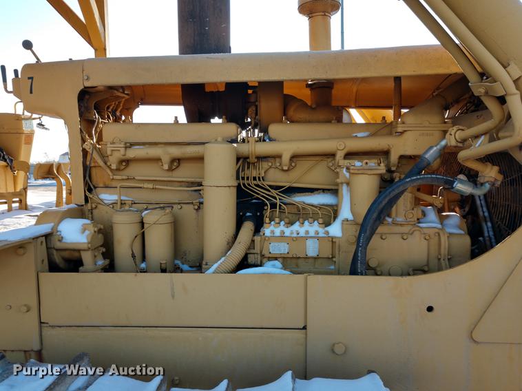 image for item DE6544 Caterpillar D8H dozer