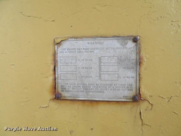 image for item DE6544 Caterpillar D8H dozer