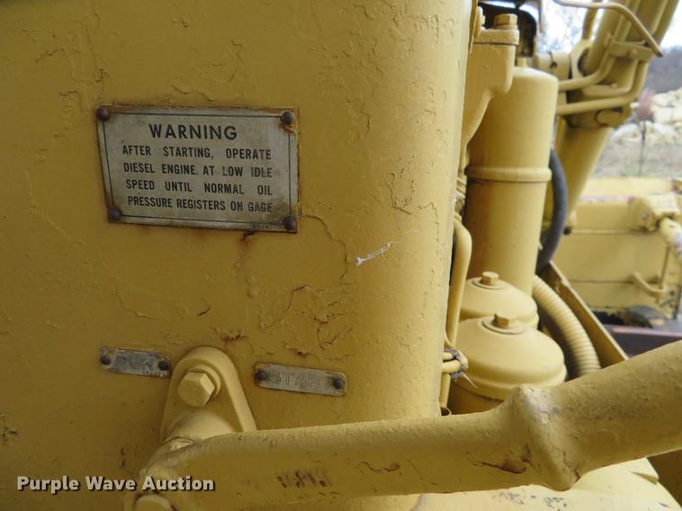 image for item DE6544 Caterpillar D8H dozer